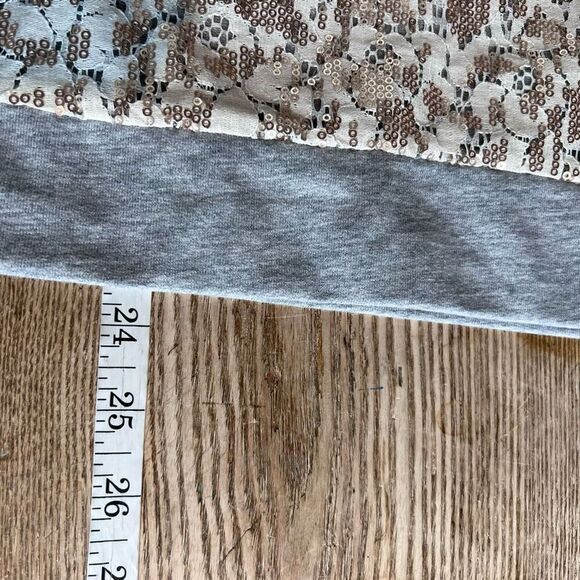 Loft Sequin & Dennis Basso Lace overlay sweatshirt Top XS Sweaters Pullover Gray - Picture 4 of 16